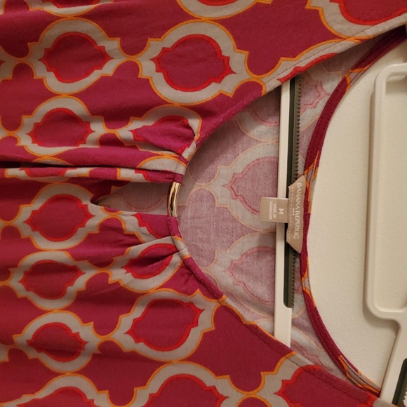 Banana Republic Pink Sleeveless Shirt - Picture 2 of 3